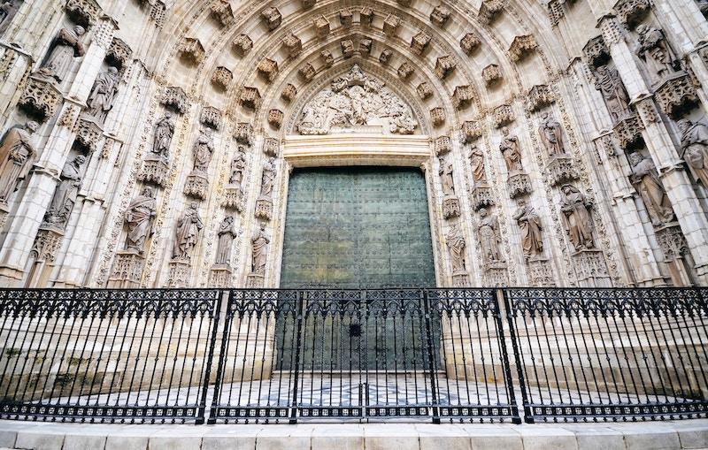 Entrée de la cathédrale de séville