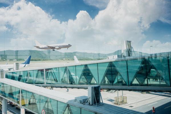 Cheap Long Term Parking Near Minneapolis-St Paul Airport ( MSP ) Welcome to taxiinbelgrade.ga! Our directory of cheap airport parking vendors makes it amazingly simple to locate and reserve a secure space for your vehicle before your next trip. No Fees. Book Fast. Travel Simple.